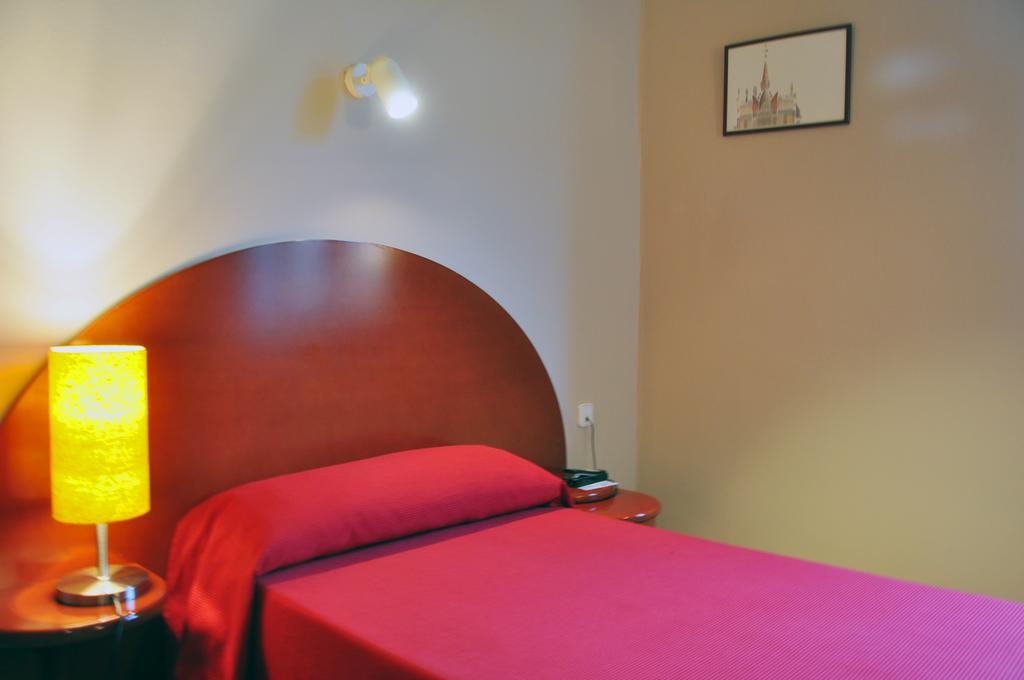 Hostel Residencia D'Investigadors Barcelona Zimmer foto
