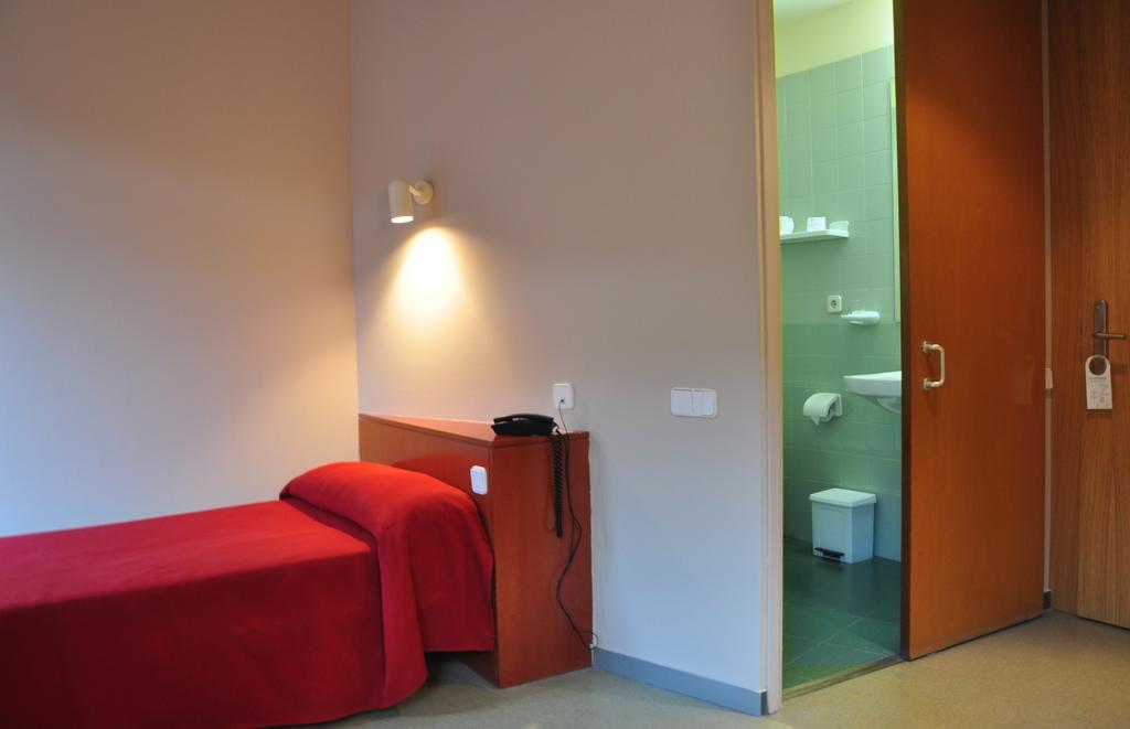 Hostel Residencia D'Investigadors Barcelona Zimmer foto