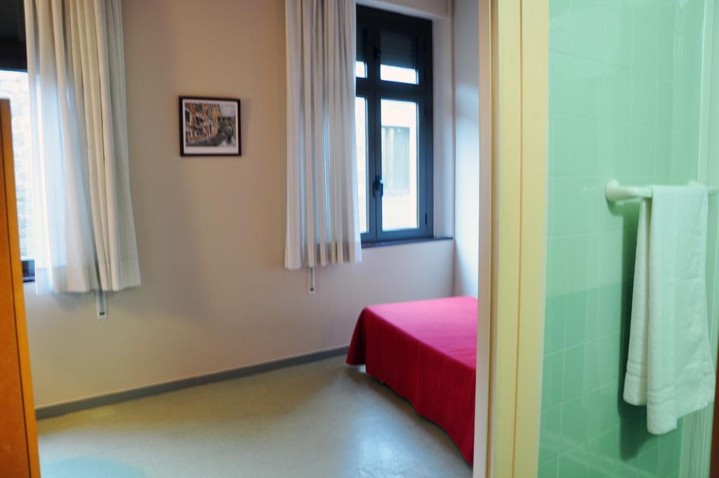 Hostel Residencia D'Investigadors Barcelona Zimmer foto