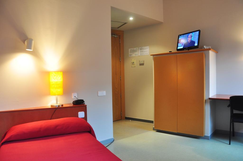 Hostel Residencia D'Investigadors Barcelona Zimmer foto